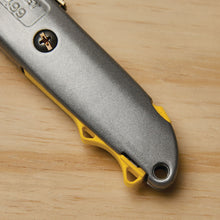 Load image into Gallery viewer, Stanley 6-3/8 in Quick Change Retractable Utility Knife (10-499)
