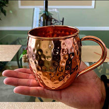 Load image into Gallery viewer, Set of 4 Pure Copper Kyiv Mule Mugs Gift Set with 4 Copper Cocktail Straws and 2 Shot Glasses, Each Hammered Mug Holds 18 Ounces
